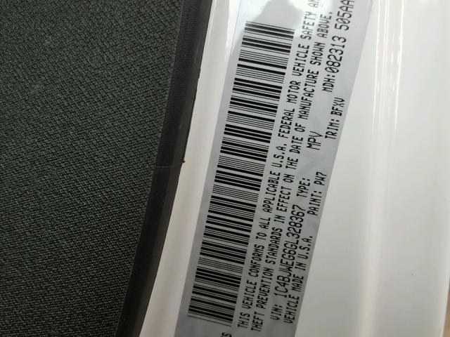 1C4BJWEG6GL328367 - 2016 JEEP WRANGLER U WHITE photo 10