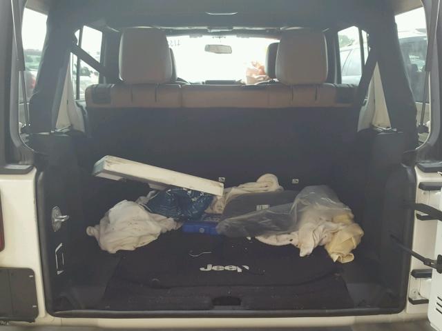 1C4BJWEG6GL328367 - 2016 JEEP WRANGLER U WHITE photo 9