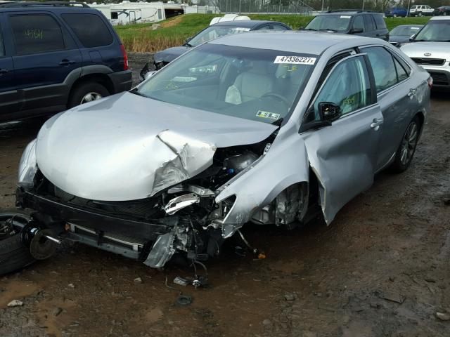 4T4BF1FK1GR528947 - 2016 TOYOTA CAMRY LE ვერცხლისფერი ფოტო 2