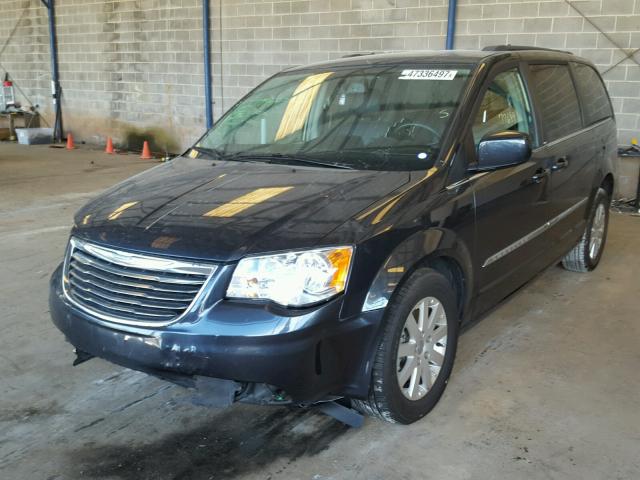 2C4RC1BG8ER243261 - 2014 CHRYSLER TOWN & COU BLUE photo 2