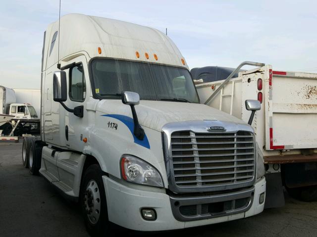 1FUJGLDR2BSAS0666 - 2011 FREIGHTLINER CASCADIA 1 WHITE photo 1