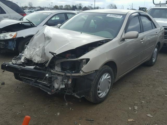 4T1BE32K95U557883 - 2005 TOYOTA CAMRY LE GOLD photo 2