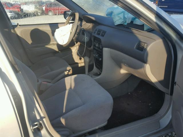 1Y1SK528X1Z445633 - 2001 CHEVROLET GEO PRIZM 银色 照片 5