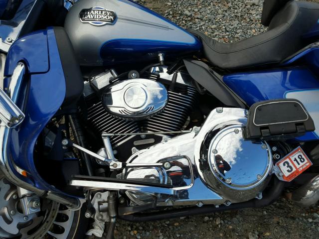 1HD1FC411AB627348 - 2010 HARLEY-DAVIDSON FLHTCU BLUE photo 7