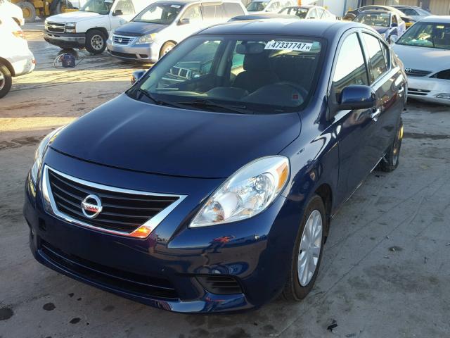 3N1CN7AP5EL824673 - 2014 NISSAN VERSA S BLUE photo 2