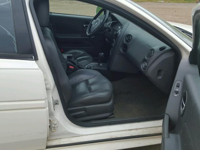 2G2WS522341271830 - 2004 PONTIAC GRAND PRIX WHITE photo 5