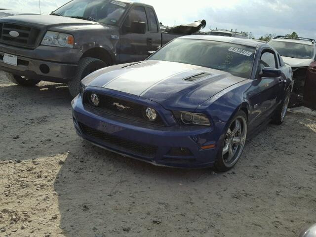 1ZVBP8CF4D5231198 - 2013 FORD MUSTANG GT BLUE photo 2