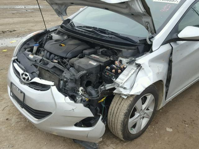 KMHDH4AE9BU140731 - 2011 HYUNDAI ELANTRA GL SILVER photo 9