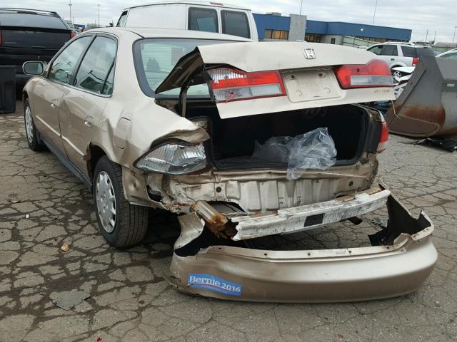 1HGCG56482A012895 - 2002 HONDA ACCORD LX TAN photo 3