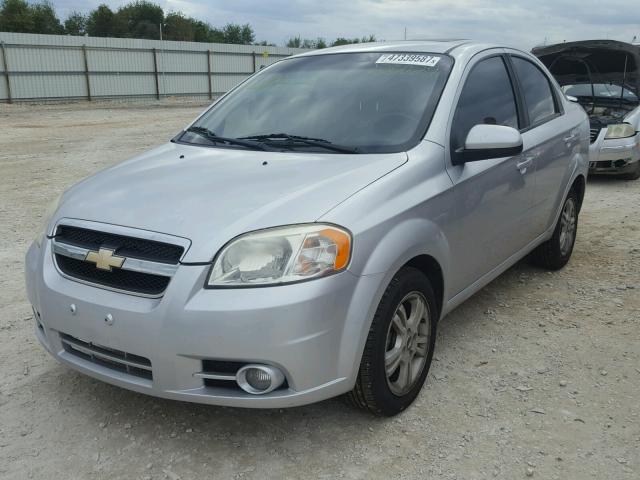 KL1TG5DE4BB225029 - 2011 CHEVROLET AVEO LT SILVER photo 2