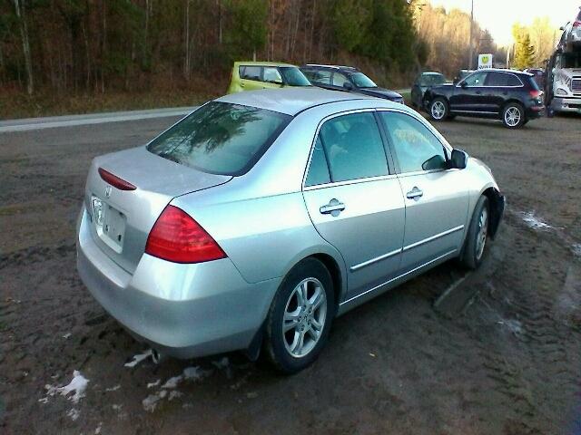 1HGCM56797A121585 - 2007 HONDA ACCORD EX SILVER photo 4