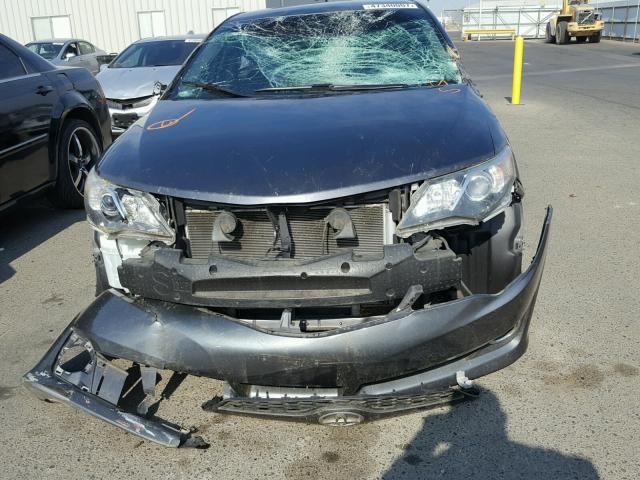 4T1BF1FK3EU333486 - 2014 TOYOTA CAMRY L CHARCOAL photo 9