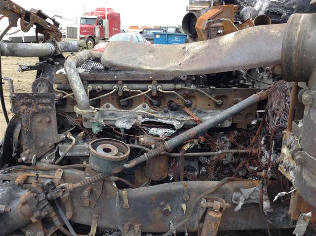 1XKDD49X1DJ349878 - 2013 KENWORTH CONSTRUCTI BURN photo 8