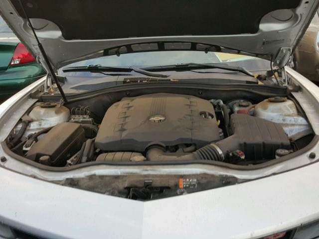 2G1FB1E34E9173877 - 2014 CHEVROLET CAMARO LT SILVER photo 7