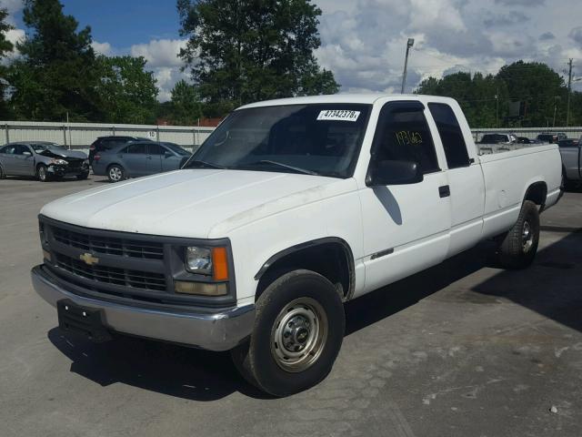 1GCGC29R6VE169100 - 1997 CHEVROLET GMT-400 C2 WHITE photo 2