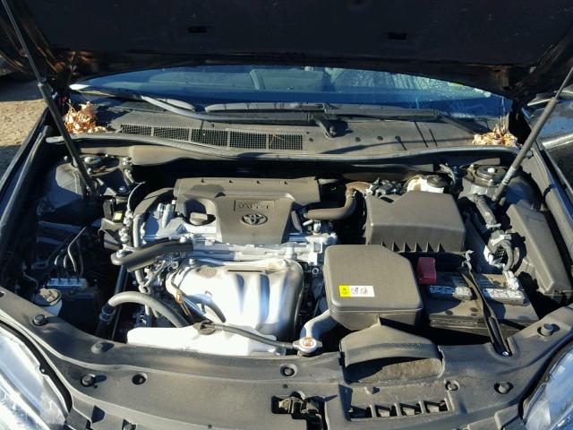 4T1BF1FK5HU373816 - 2017 TOYOTA CAMRY LE შავი ფოტო 7