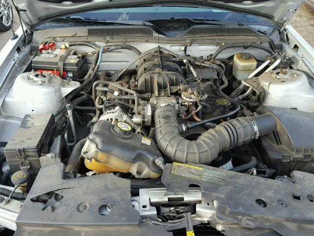 1ZVFT80N155254609 - 2005 FORD MUSTANG SILVER photo 7