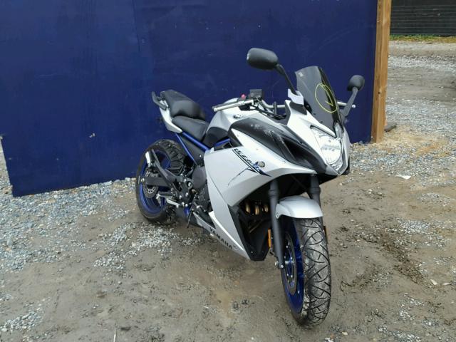 JYARJ18E7HA014988 - 2017 YAMAHA FZ6 R SILVER photo 1