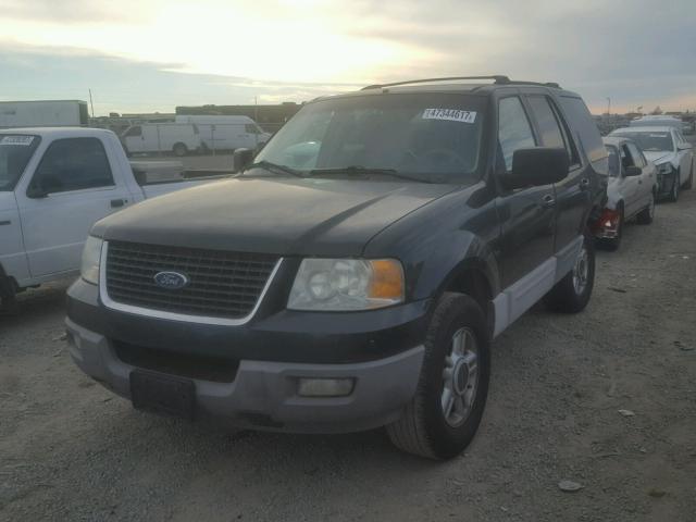 1FMRU15W23LB34599 - 2003 FORD EXPEDITION GREEN photo 2