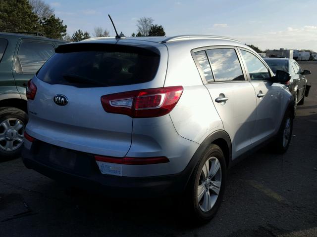 KNDPB3A29D7371438 - 2013 KIA SPORTAGE B SILVER photo 4