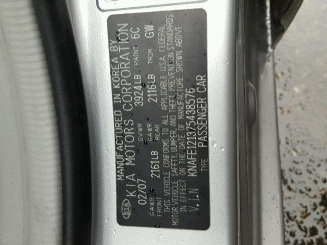 KNAFE121375438576 - 2007 KIA SPECTRA EX SILVER photo 10