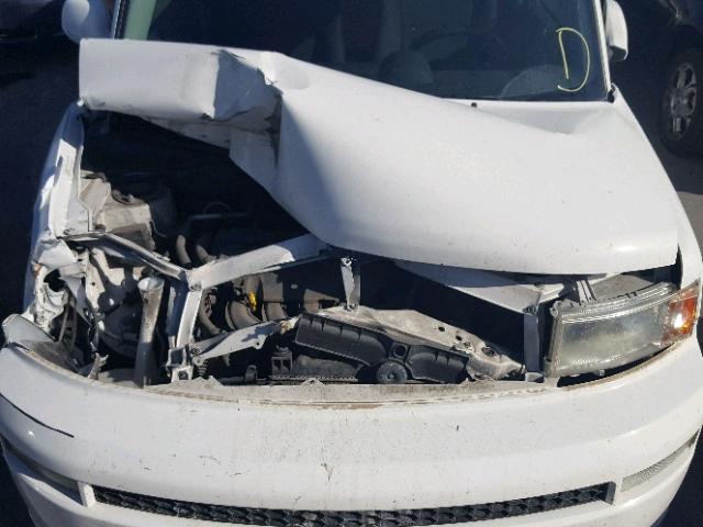 JTLKT334940152482 - 2004 TOYOTA SCION XB თეთრი ფოტო 7