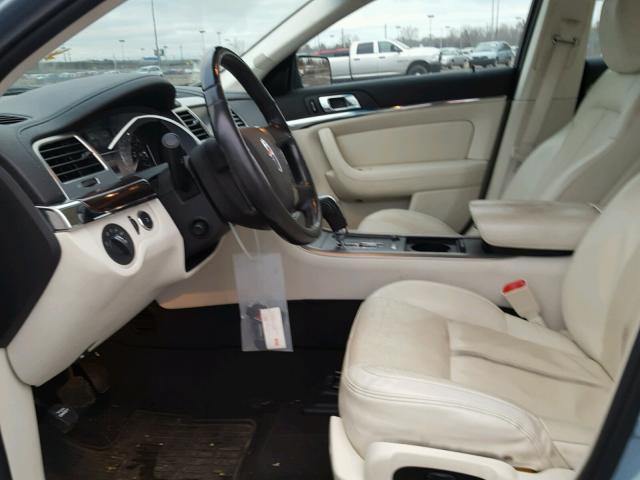 1LNHM93R79G627073 - 2009 LINCOLN MKS BLUE photo 5