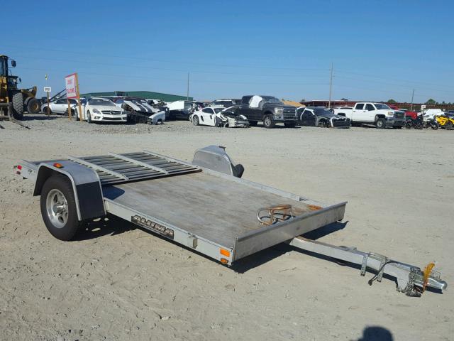 1YGUS1012BB066360 - 2012 ALUM TRAILER SILVER photo 1