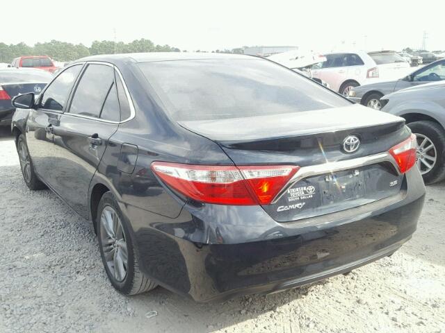 4T1BF1FK9GU120562 - 2016 TOYOTA CAMRY LE BLUE photo 3