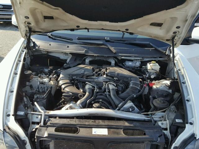 5UXZV8C56BL418643 - 2011 BMW X5 XDRIVE5 WHITE photo 7