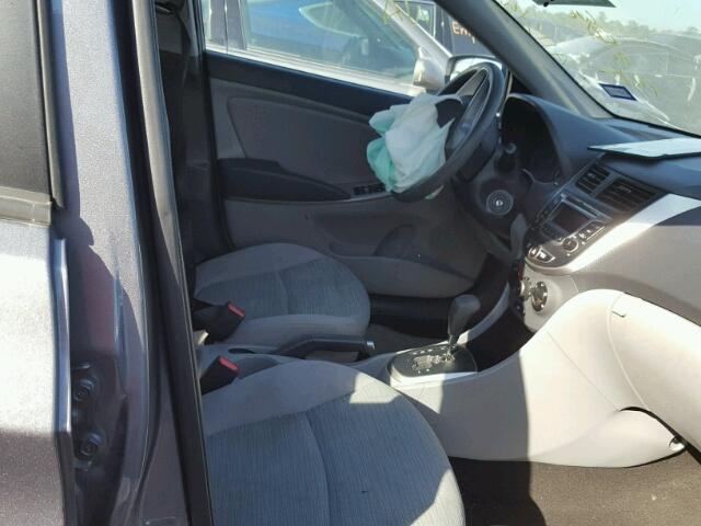 KMHCT4AE0FU897906 - 2015 HYUNDAI ACCENT GLS GRAY photo 5