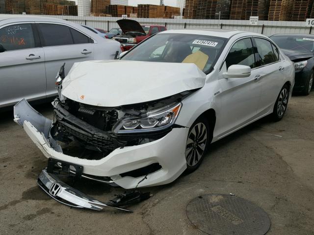 JHMCR6F55HC025977 - 2017 HONDA ACCORD HYB WHITE photo 2