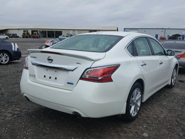 1N4AL3AP3EC175458 - 2014 NISSAN ALTIMA WHITE photo 4