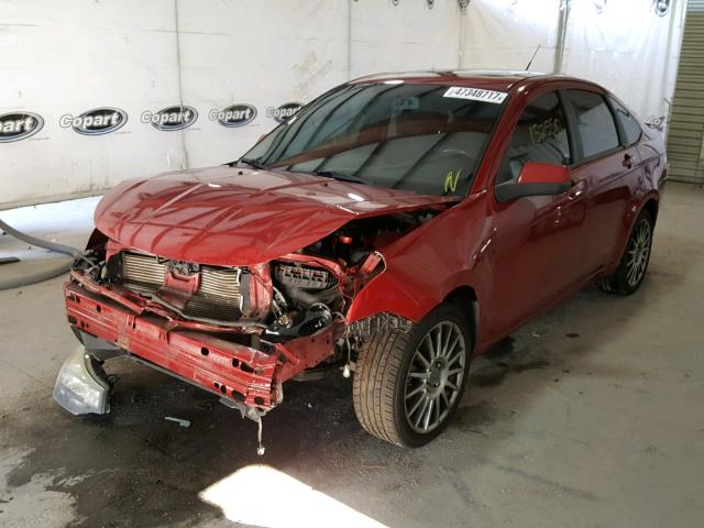 1FAHP3GN4AW210056 - 2010 FORD FOCUS SES RED photo 2