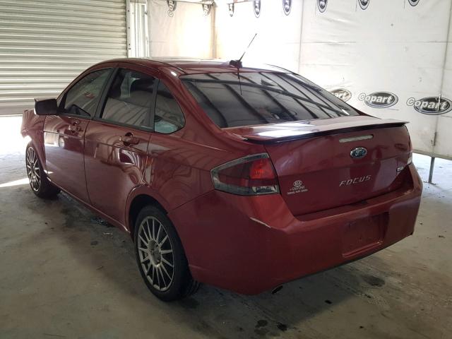 1FAHP3GN4AW210056 - 2010 FORD FOCUS SES RED photo 3