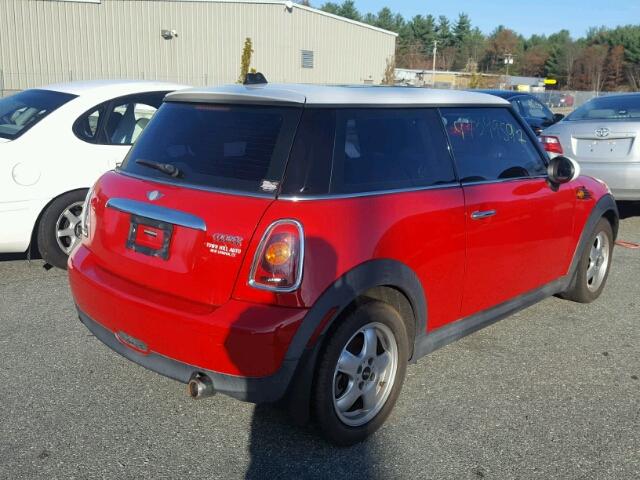 WMWMF335X7TT58124 - 2007 MINI COOPER RED photo 4