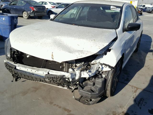 1HGCR2F51FA103417 - 2015 HONDA ACCORD SPO WHITE photo 2