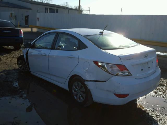 KMHCT4AE9HU202972 - 2017 HYUNDAI ACCENT SE WHITE photo 3