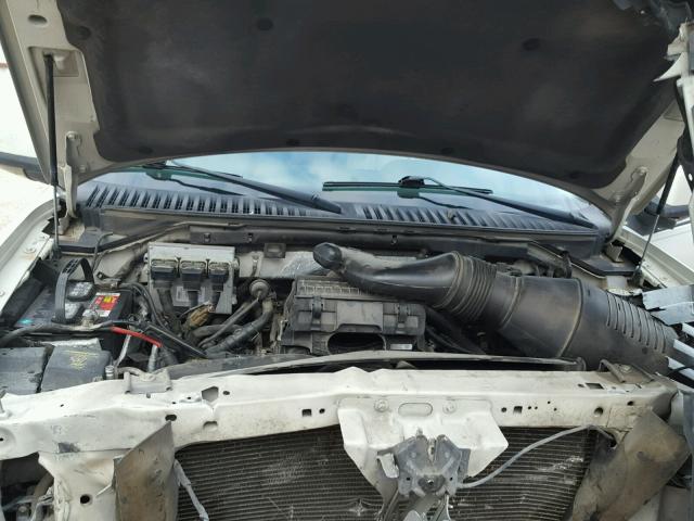 5LMFU275X6LJ26751 - 2006 LINCOLN NAVIGATOR WHITE photo 7