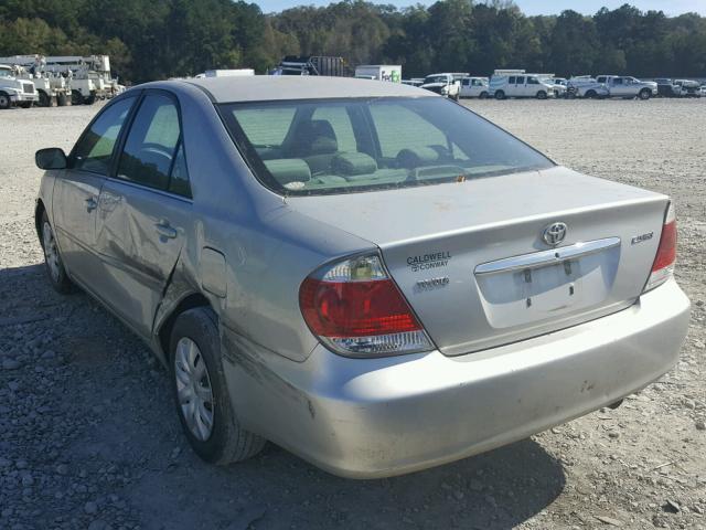4T1BE32K15U955640 - 2005 TOYOTA CAMRY LE SILVER photo 3