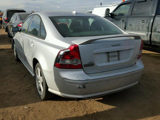 YV1MH682352116463 - 2005 VOLVO S40 T5 SILVER photo 3