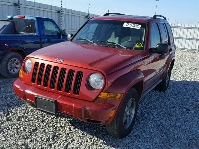 1J4GL38K25W679720 - 2005 JEEP LIBERTY RE RED photo 2