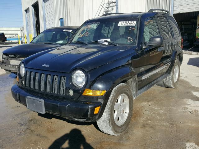 1J4GL48K36W228142 - 2006 JEEP LIBERTY BLACK photo 2