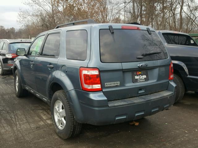 1FMCU9D75BKA86390 - 2011 FORD ESCAPE XLT BLUE photo 3