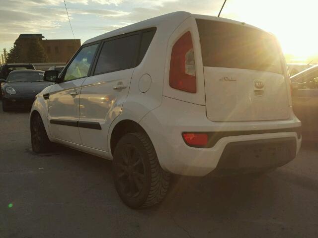 KNDJT2A63D7502539 - 2013 KIA SOUL + WHITE photo 3