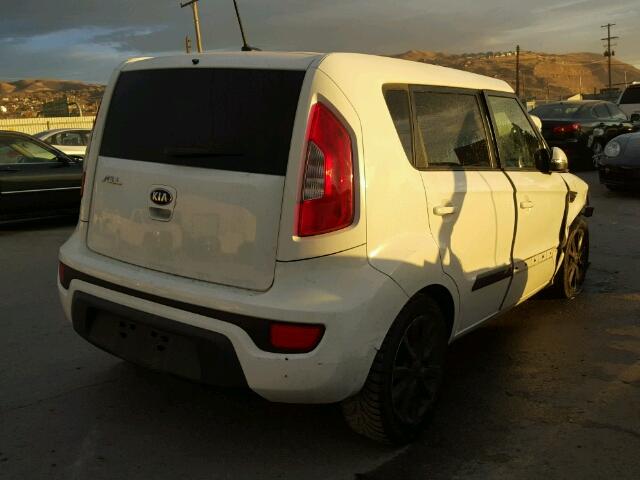 KNDJT2A63D7502539 - 2013 KIA SOUL + WHITE photo 4