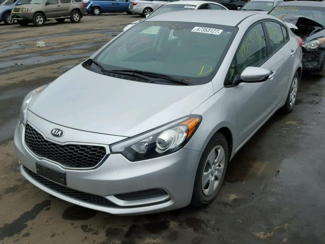 KNAFK4A61F5277117 - 2015 KIA FORTE LX SILVER photo 2