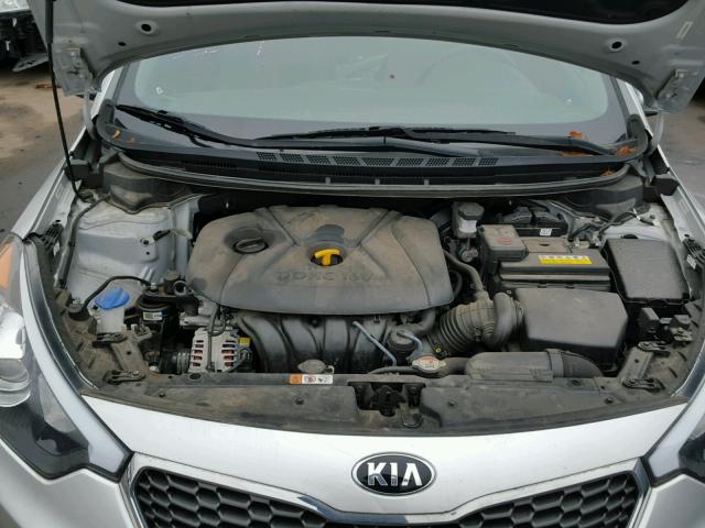 KNAFK4A61F5277117 - 2015 KIA FORTE LX SILVER photo 7