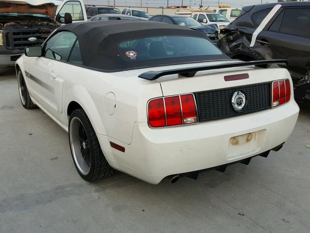 1ZVFT85H875231303 - 2007 FORD MUSTANG GT WHITE photo 3