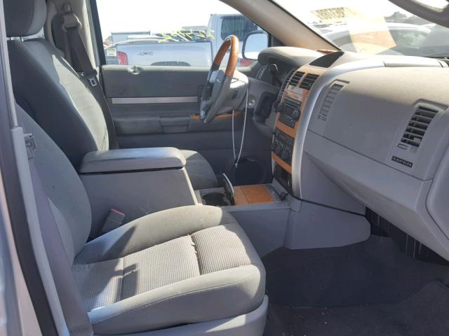 1A8HW58N87F556023 - 2007 CHRYSLER ASPEN LIMI SILVER photo 5